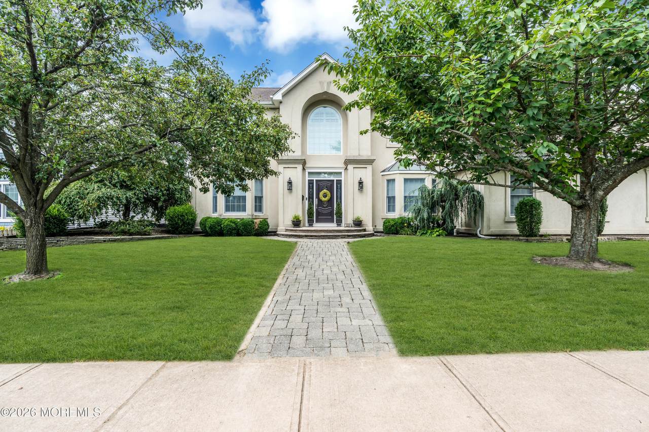 1209 Rue Avenue - Photo 1