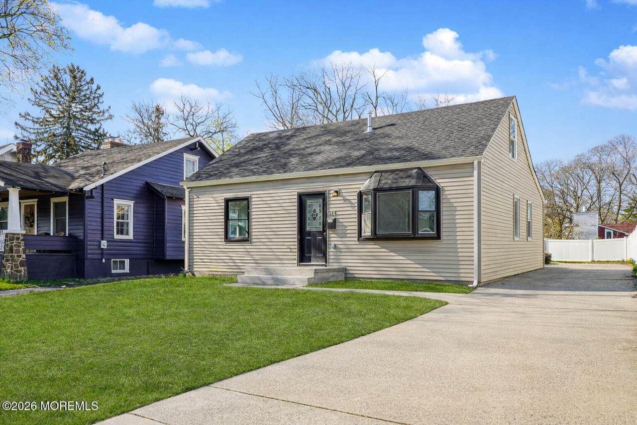144 Monmouth Road - Photo 1
