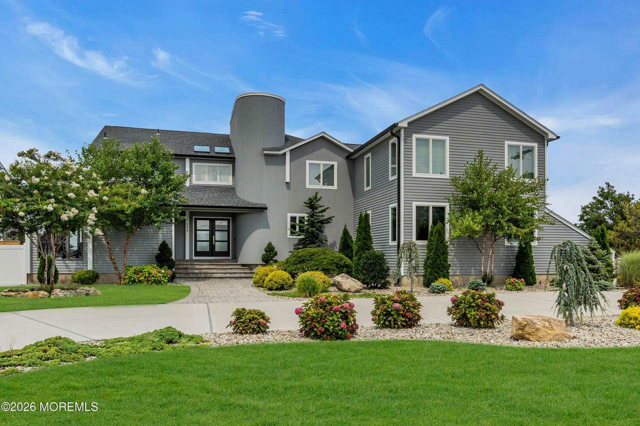356 Aldo Drive - Photo 1