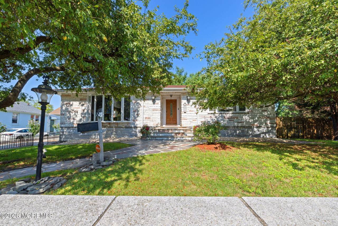 41 Atlantic Avenue - Photo 1