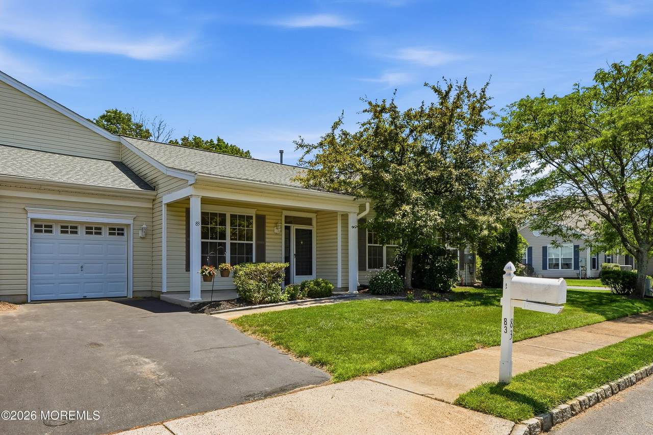 83 Jadelawns Drive - Photo 1