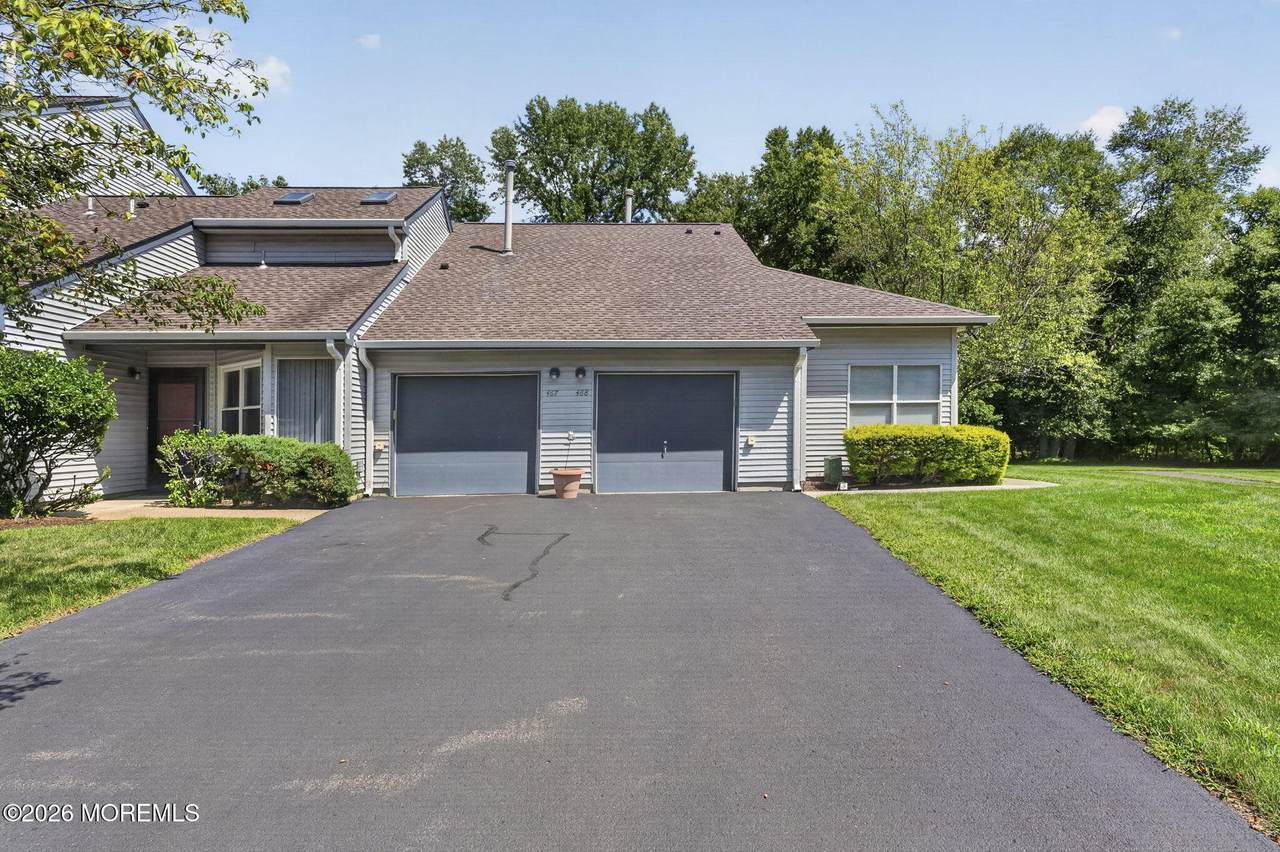 468 Bayberry Court - Photo 1