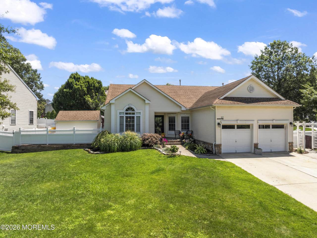 27 Pacific Avenue - Photo 1