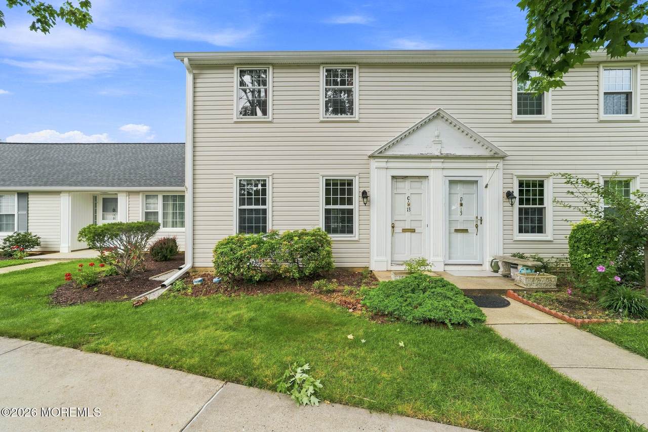13 Sussex Way - Photo 1