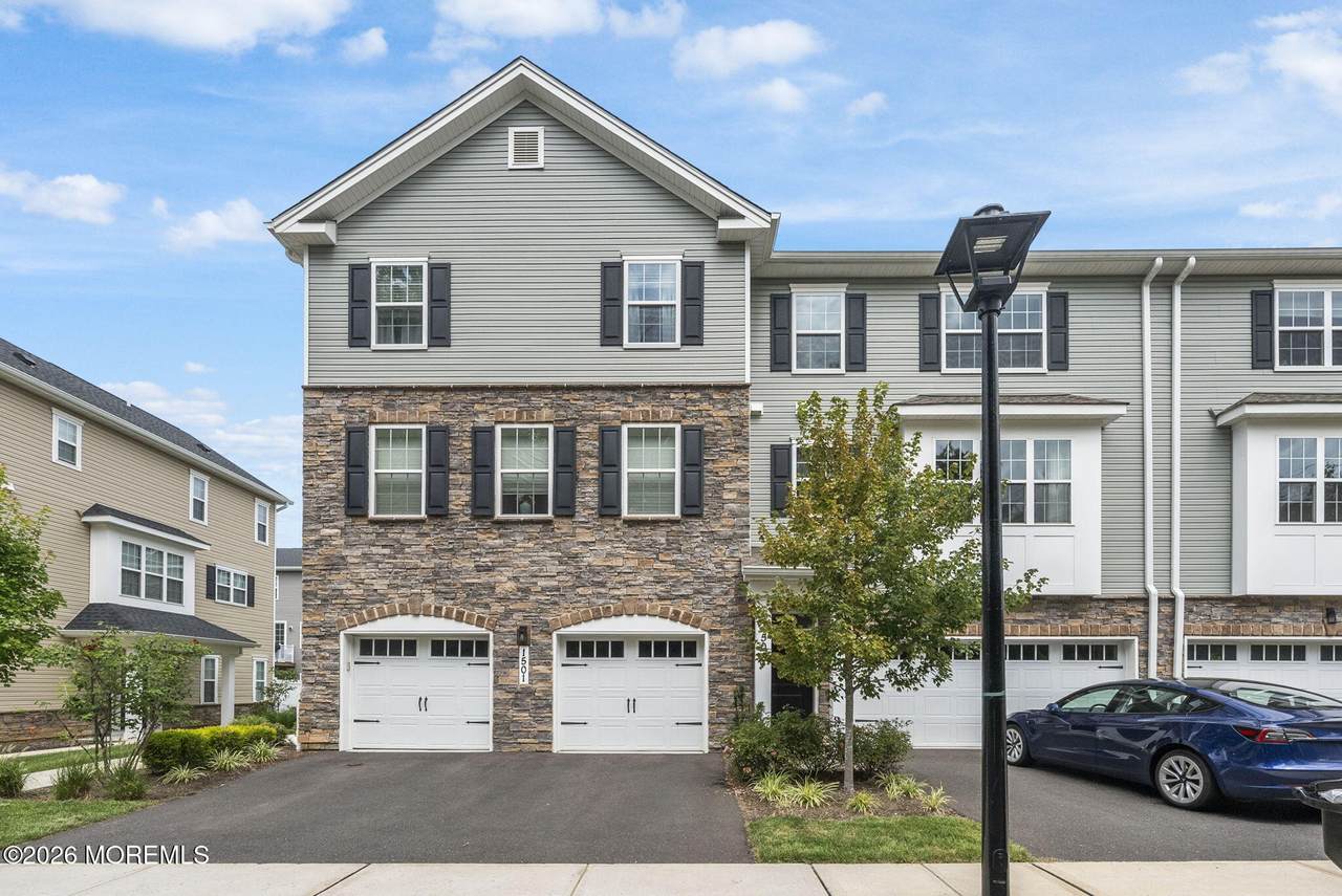 1502 Arose Lane - Photo 1