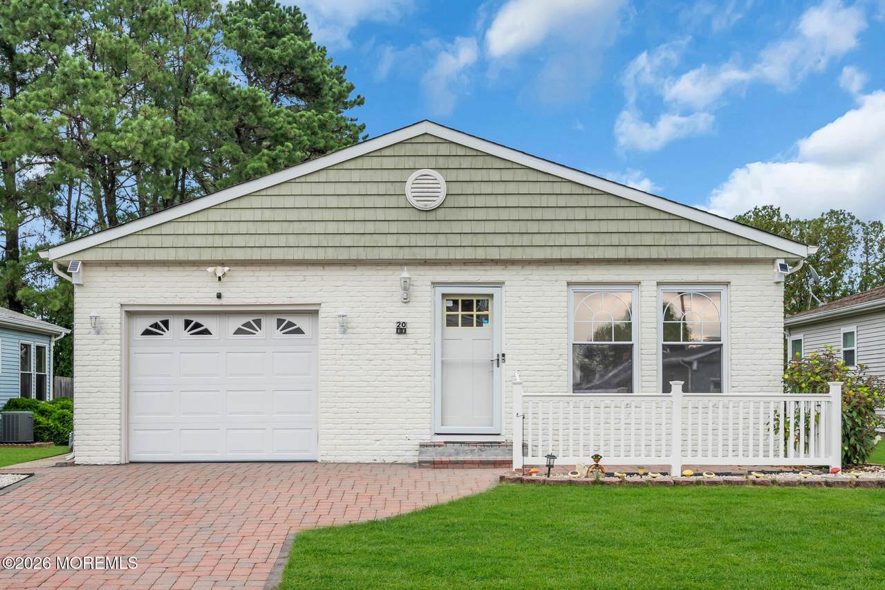 20 Camrose Street - Photo 1