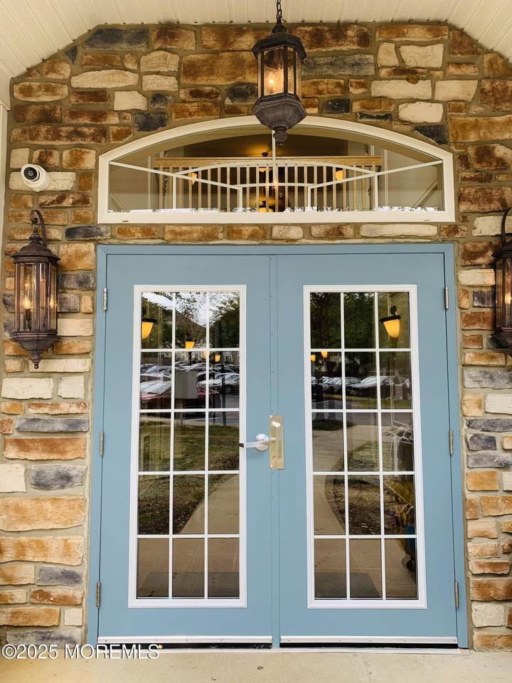 566 St Andrews Place - Photo 1
