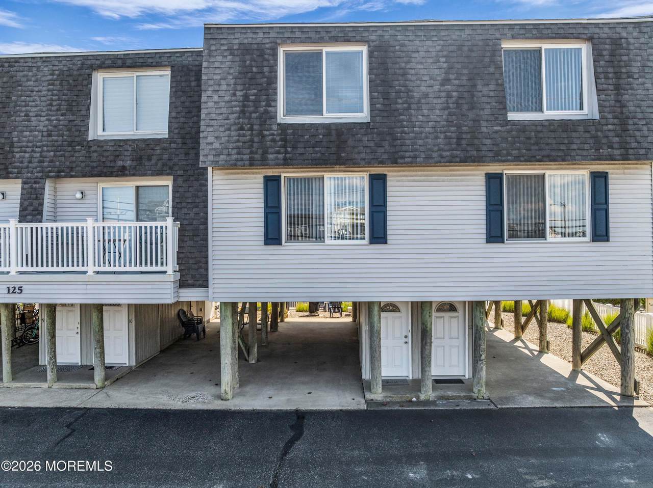 125 Strickland Boulevard - Photo 1