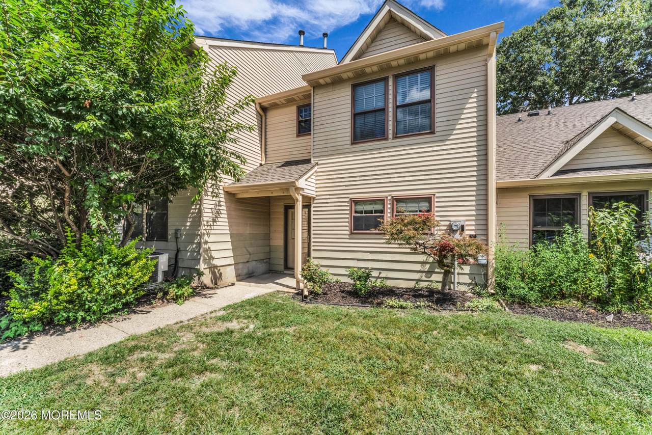 606 Bluebell Drive - Photo 1