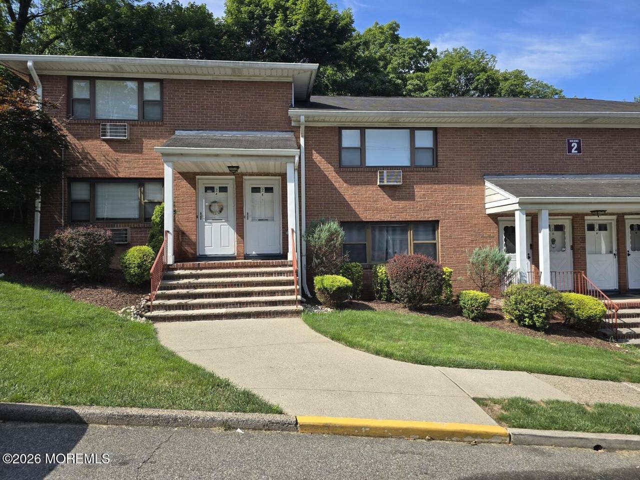 2 Colonial Drive - Photo 1