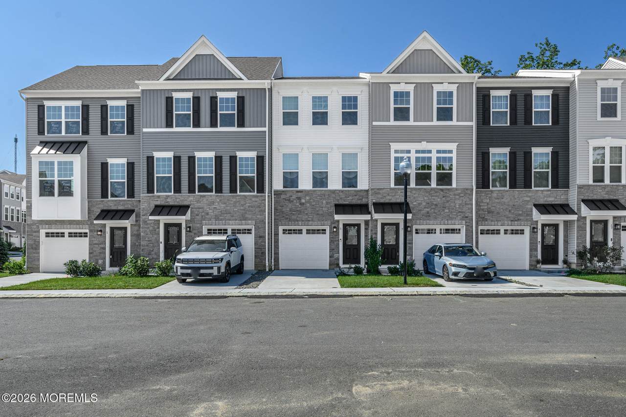 5 Pelham Lane - Photo 1