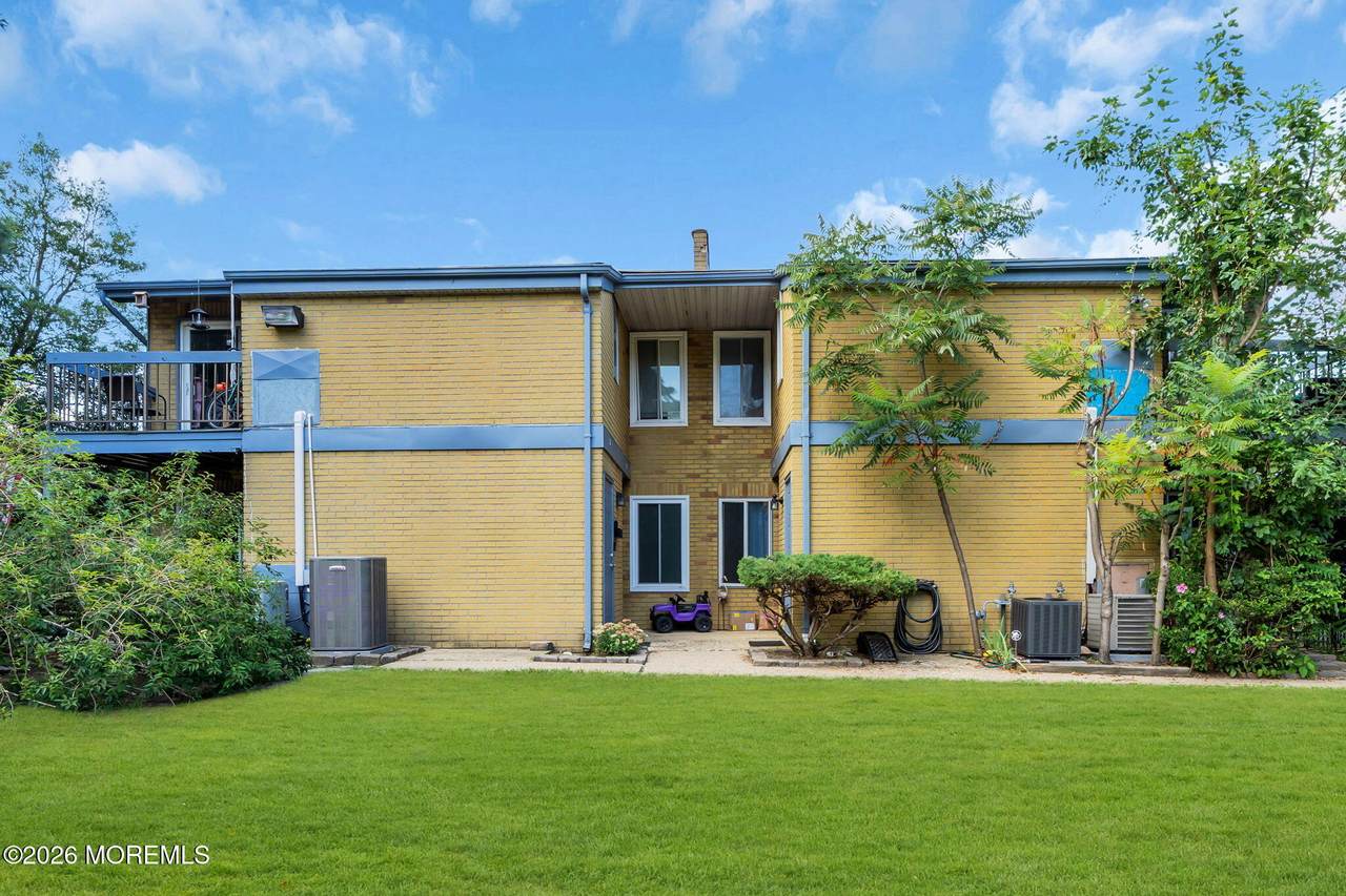 4 Newport Court - Photo 1