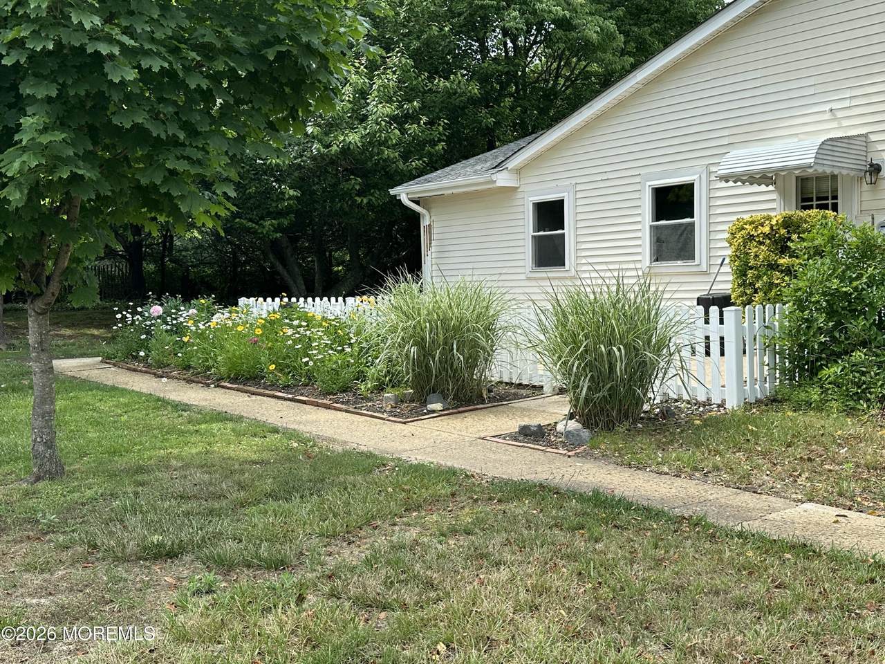 101 Waterfront Drive - Photo 1