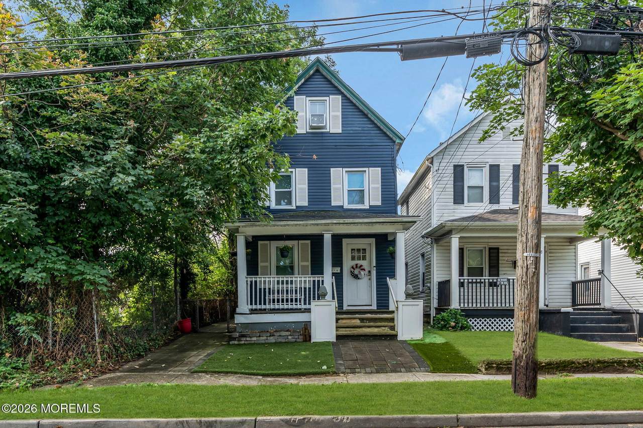 916 Mattison Avenue - Photo 1