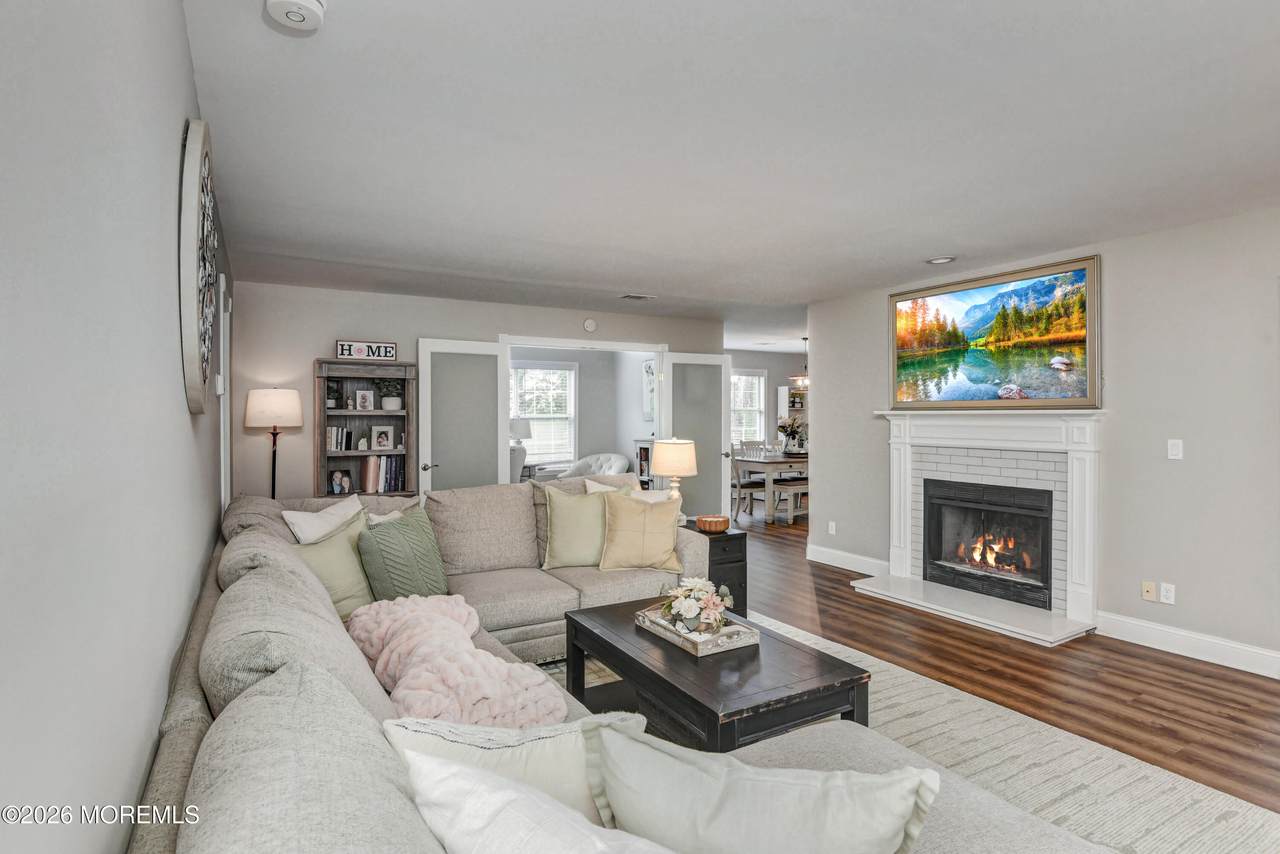 520 Waters Edge Drive - Photo 1