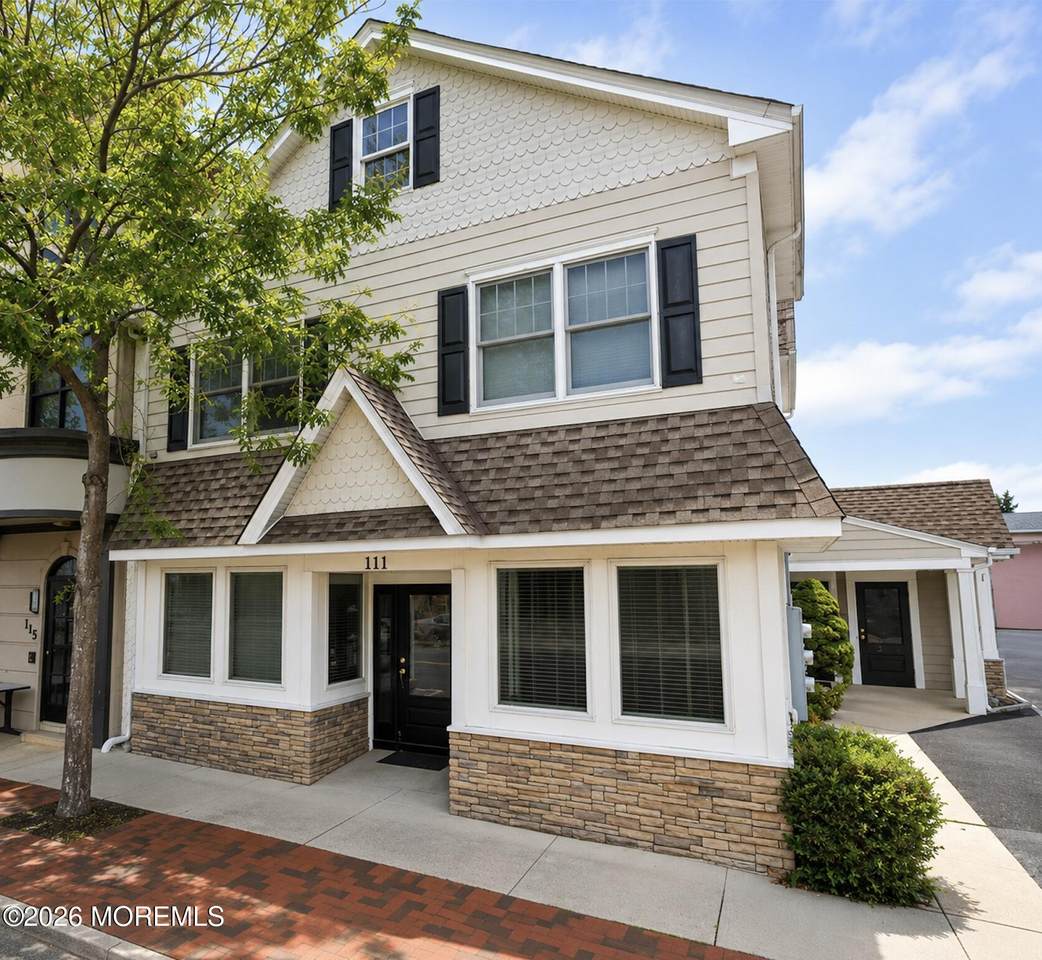 111 Brighton Avenue - Photo 1