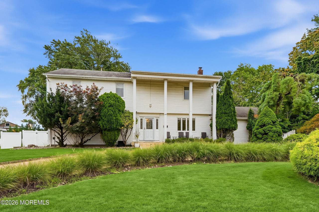 304 Monmouth Road - Photo 1