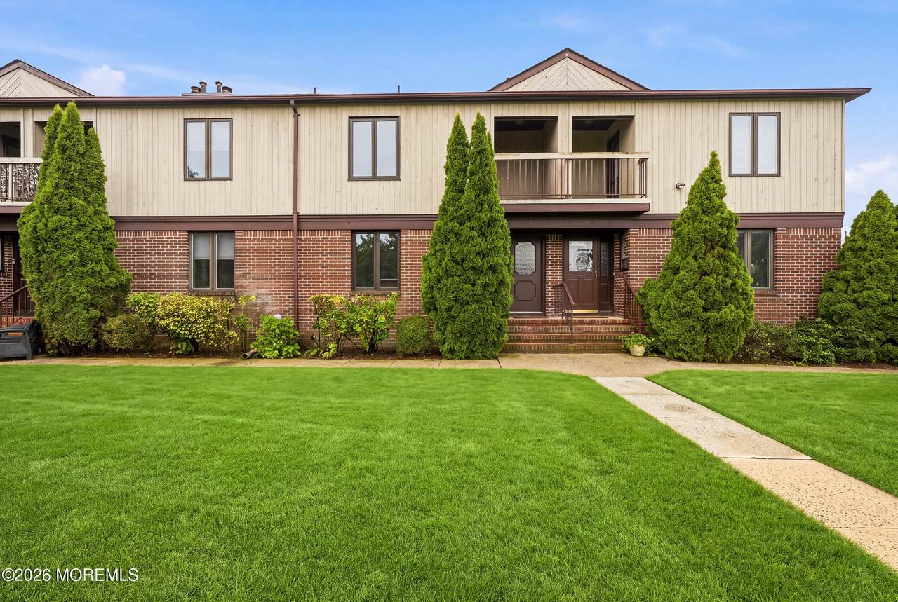108 Neptune Avenue - Photo 1