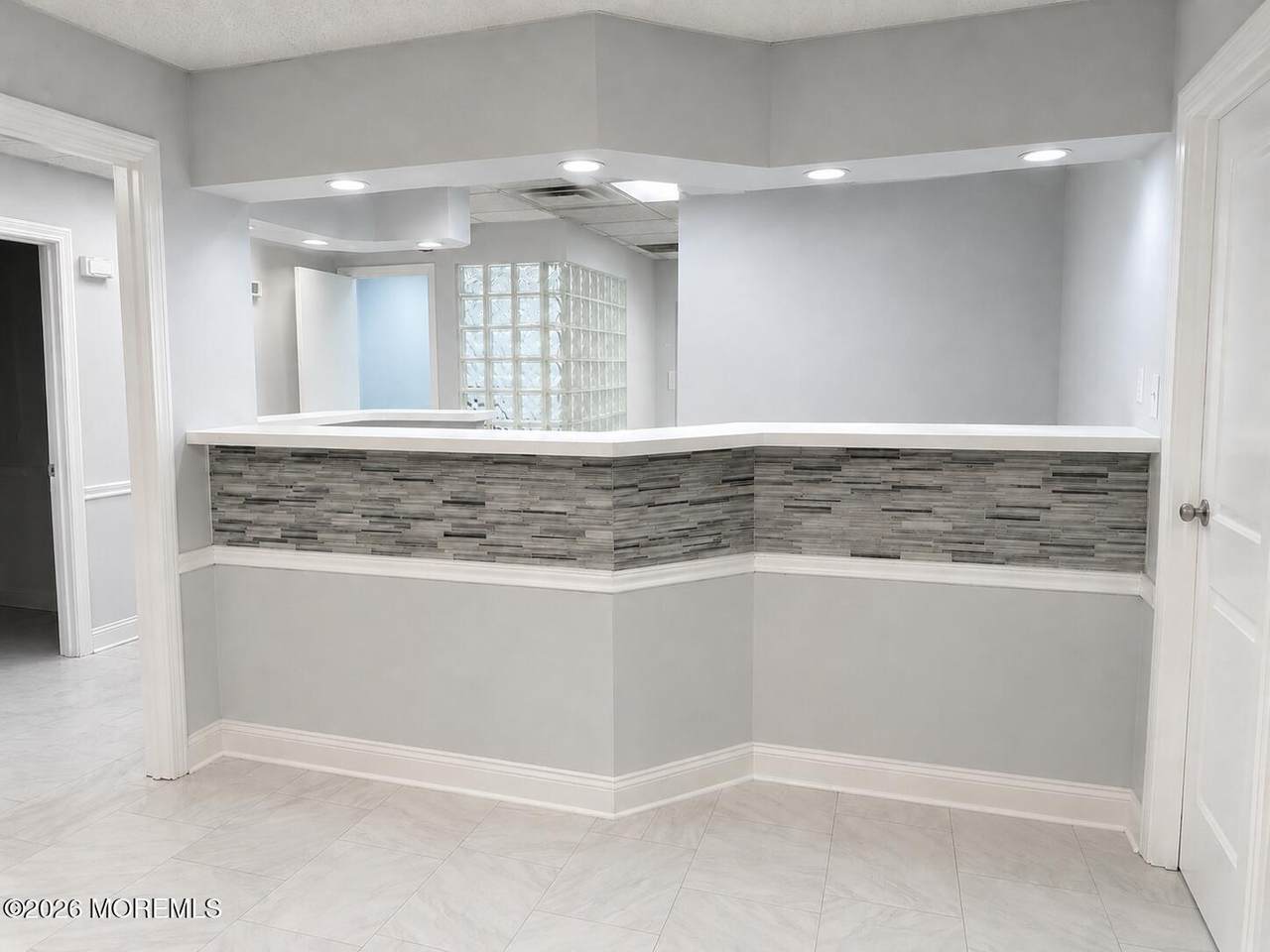 900 Main Street - Photo 1