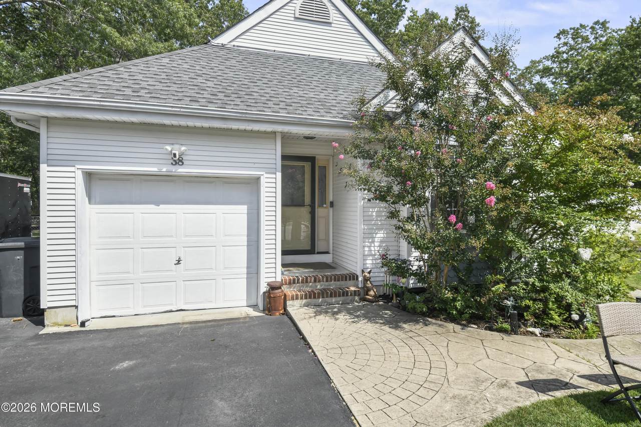 38 Edna Court - Photo 1