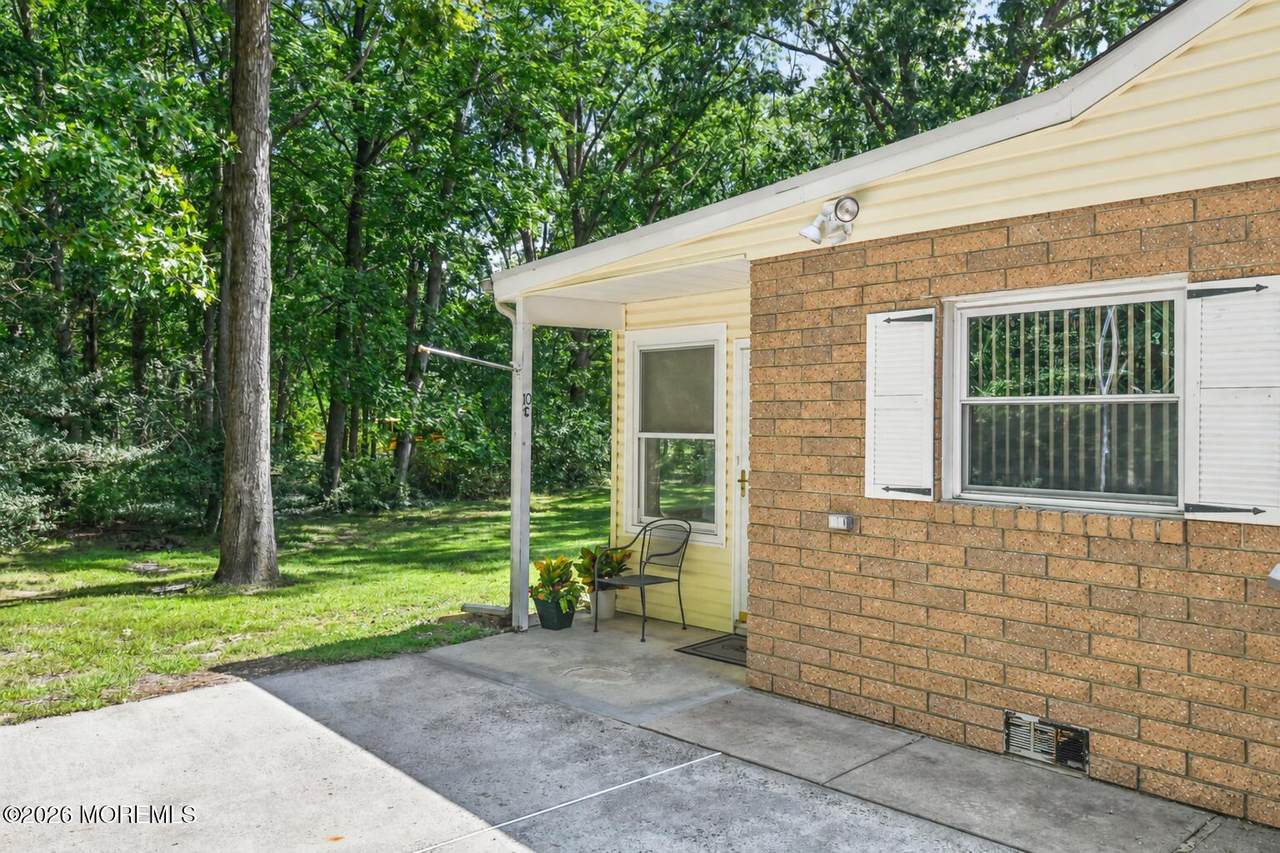 10 Birch Lane - Photo 1