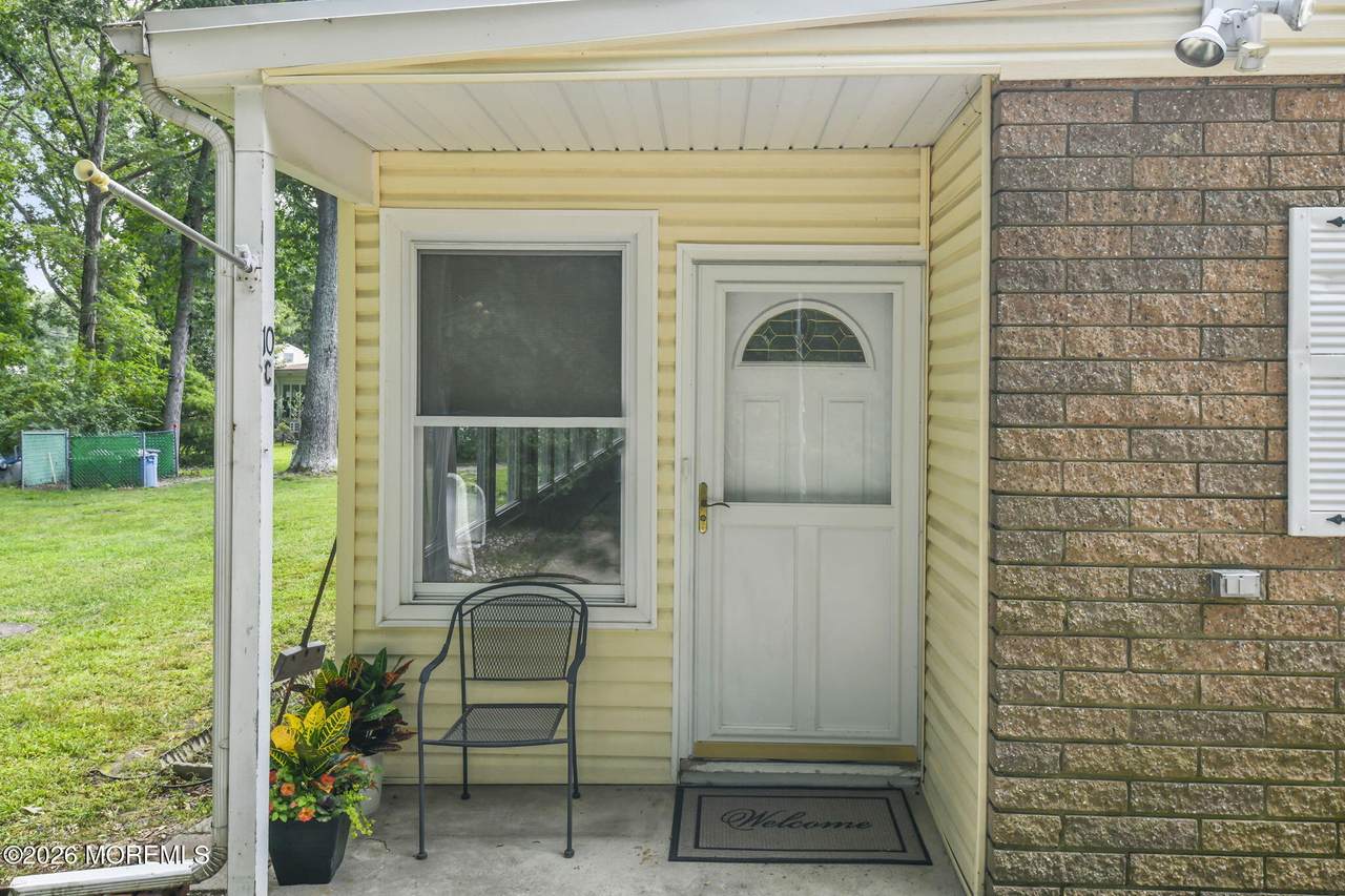 https://bt-photos.global.ssl.fastly.net/monmouth/1280_boomver_1_22629666-2.jpg