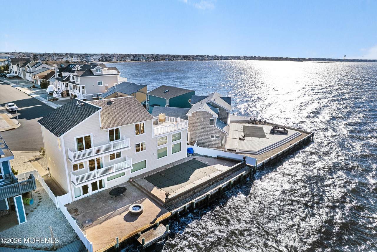 225 K Court - Photo 1
