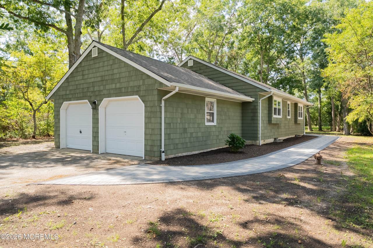 1425 Forecastle Avenue - Photo 1