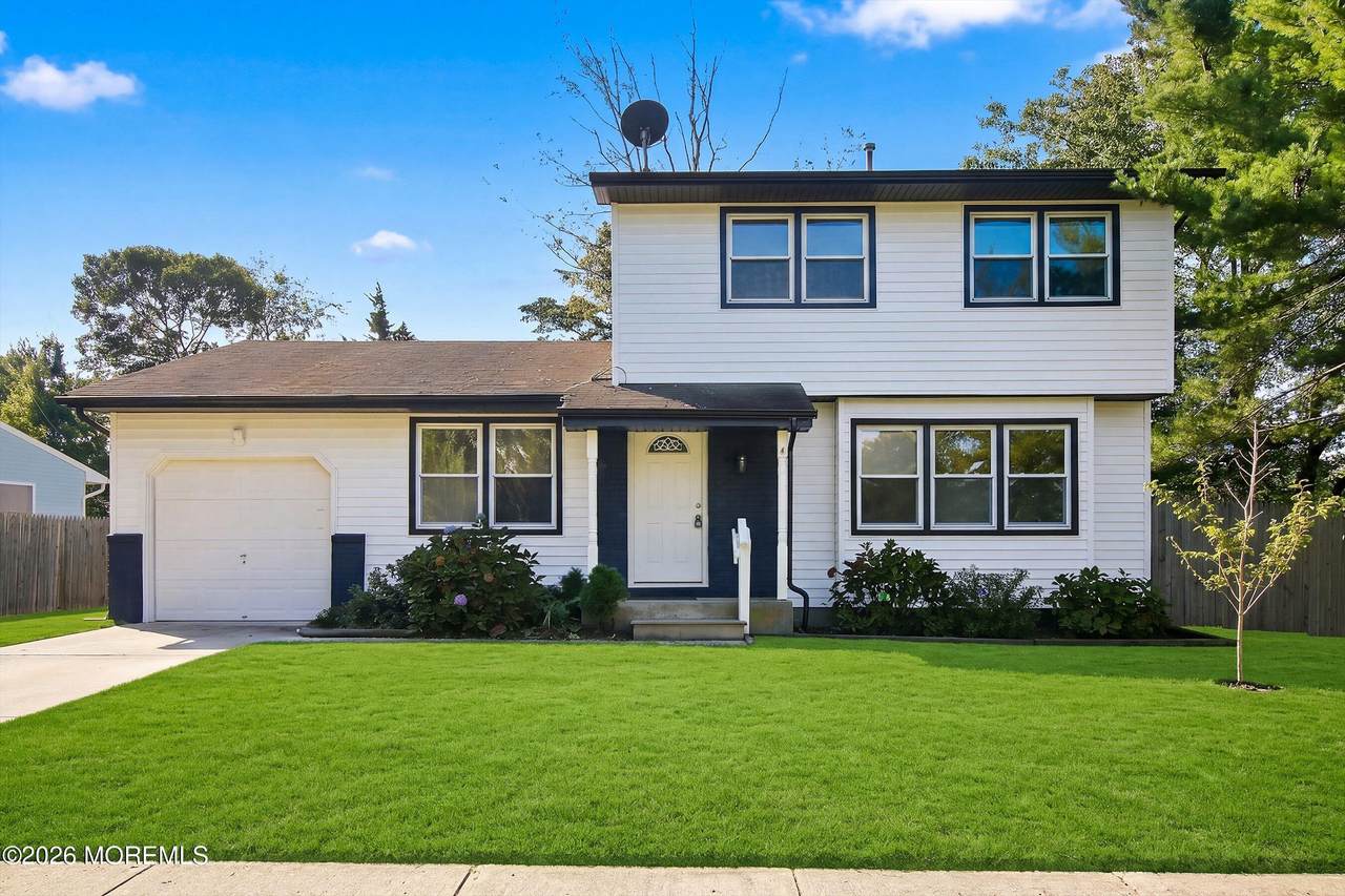 121 Lake Winnepesaukee Drive - Photo 1