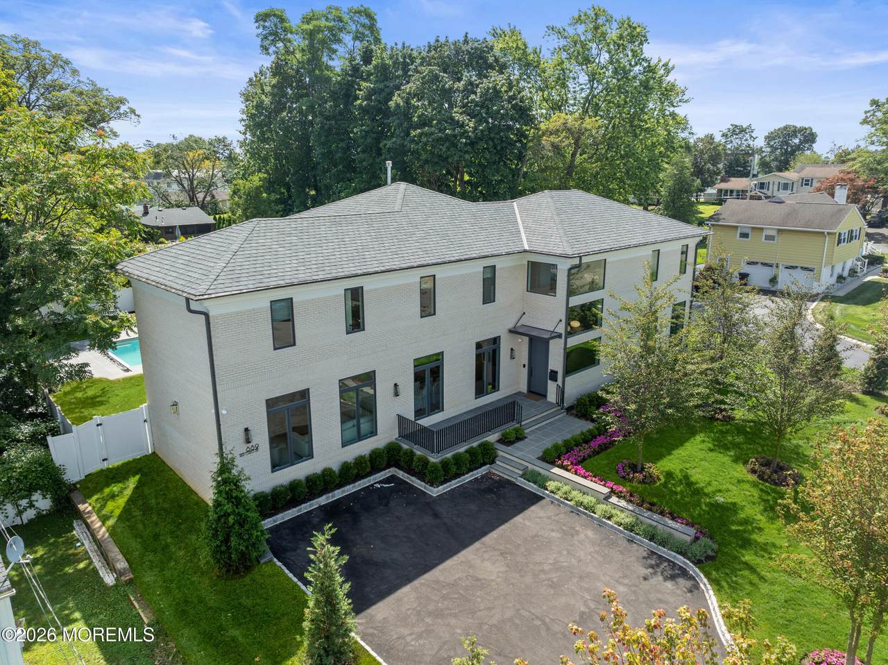 889 Red Oaks Drive - Photo 1
