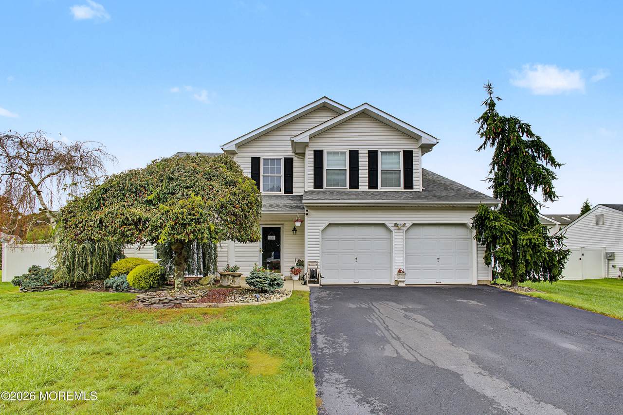 27 Silverbrooke Circle - Photo 1