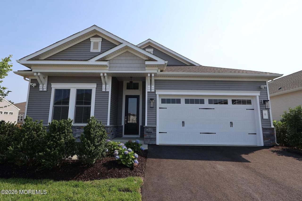 6 Hydrangea Drive - Photo 1
