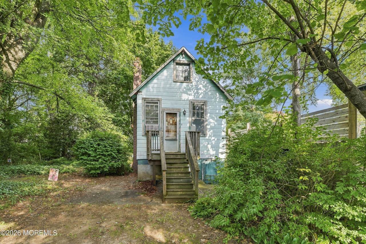 59 York Avenue - Photo 1