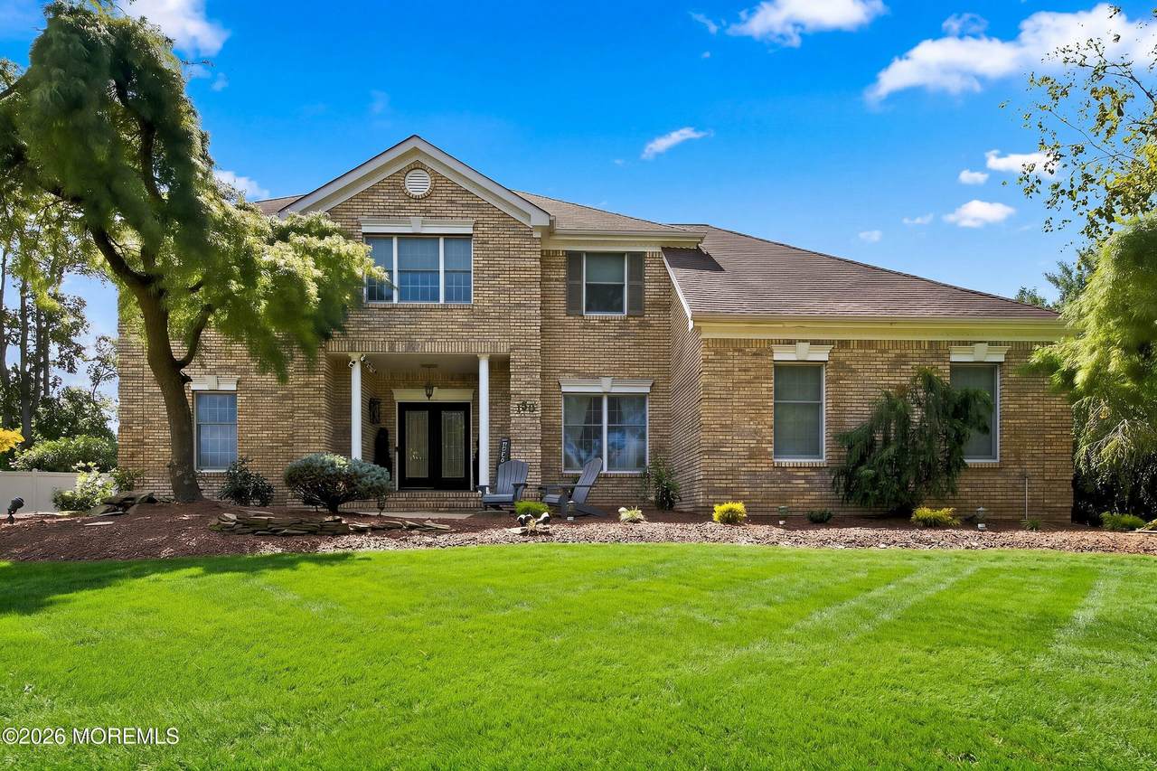 150 Sheffield Drive - Photo 1