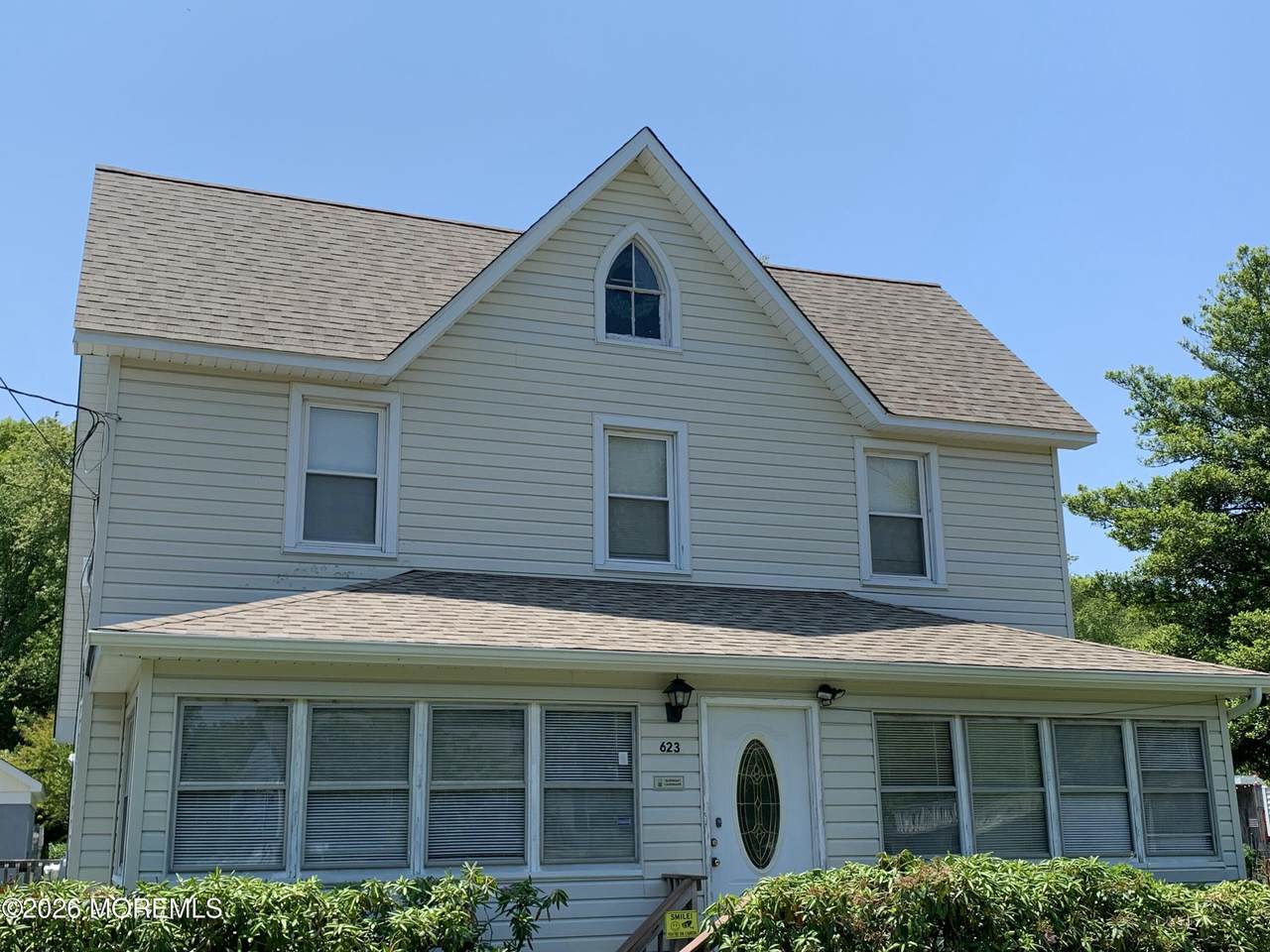 623 Bay Avenue - Photo 1