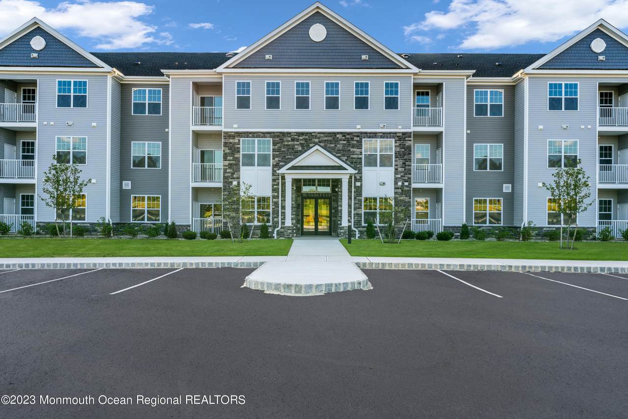 750 Lighthouse Drive - Photo 1