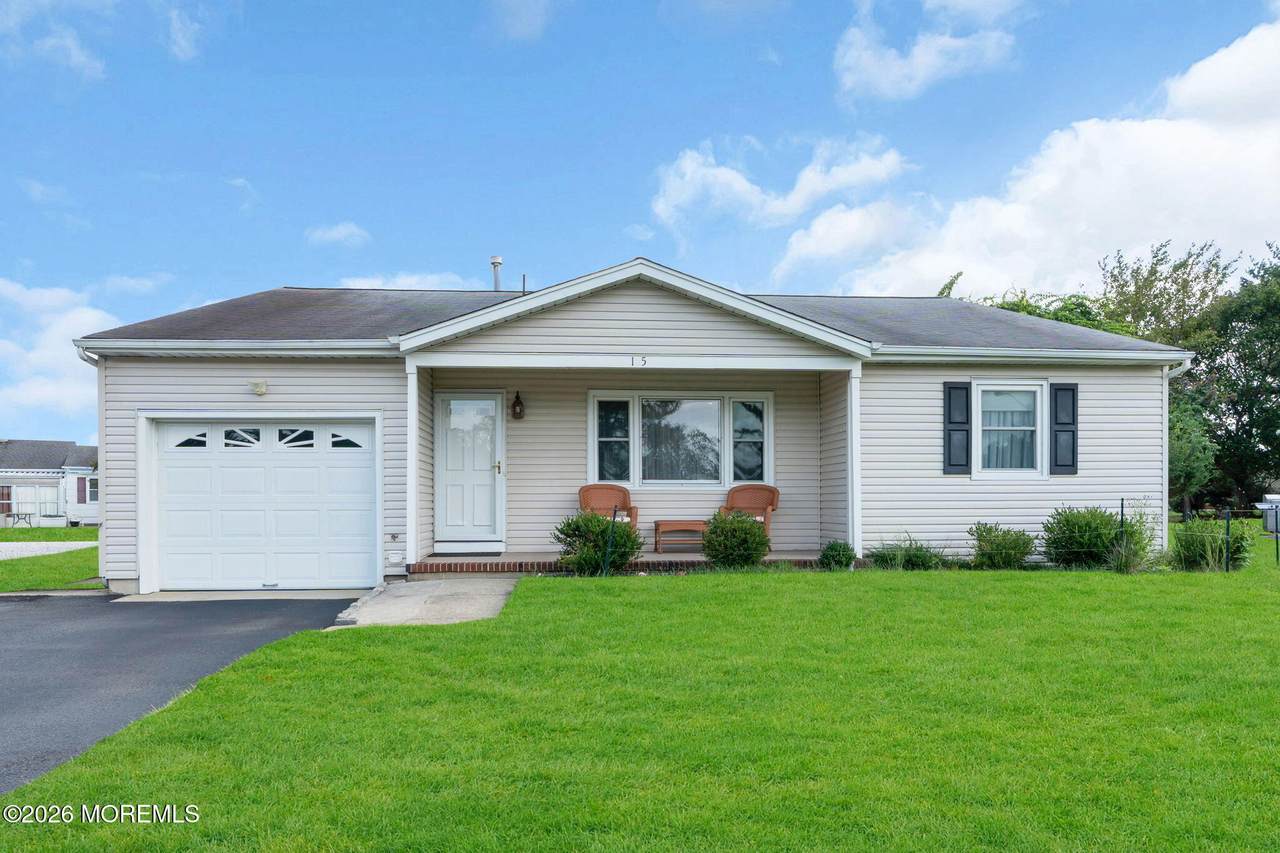 15 Wiltshire Court - Photo 1