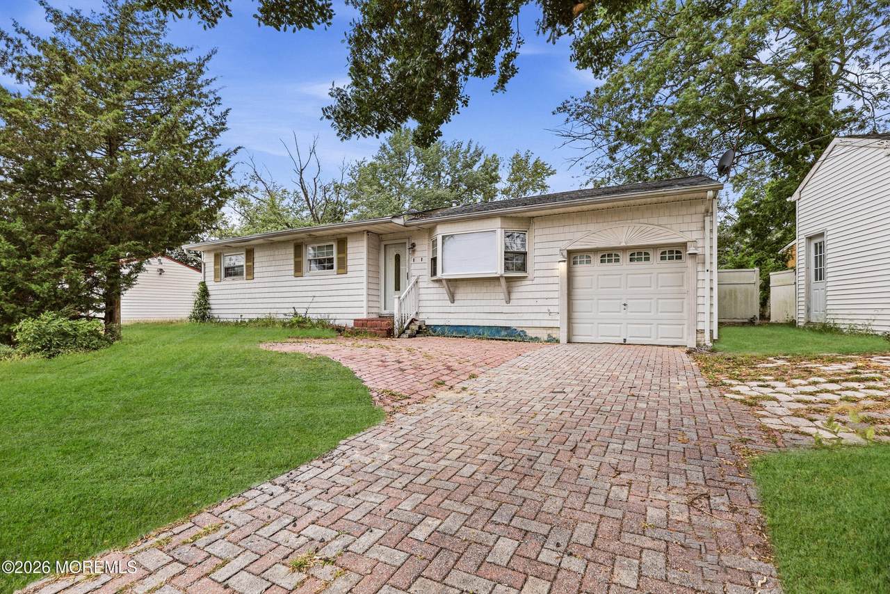 1020 Fischer Boulevard - Photo 1