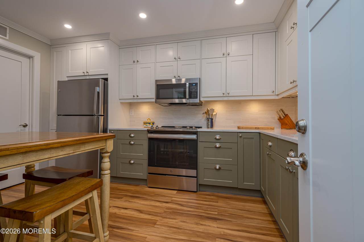 867 B Liverpool Circle - Photo 1