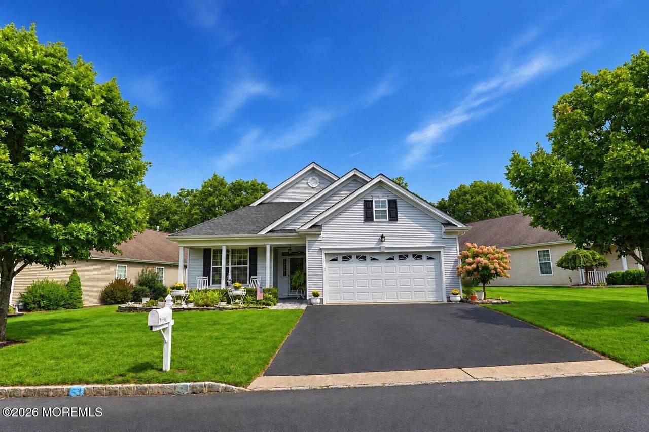 97 Stamford Drive - Photo 1