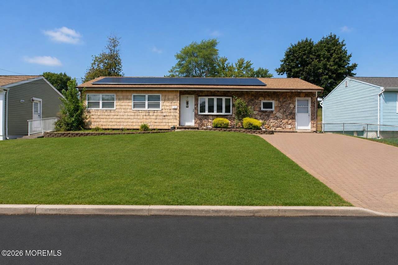 199 Princeton Road - Photo 1