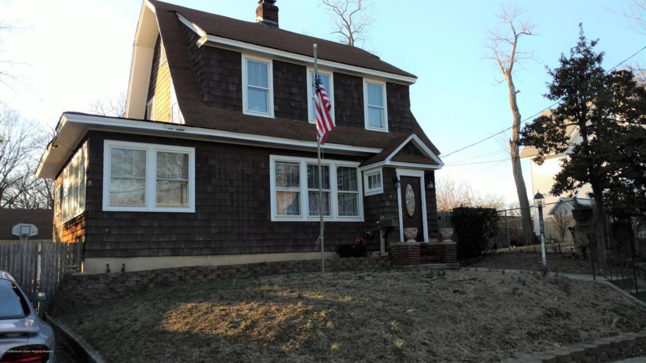 83 Beacon Boulevard - Photo 1