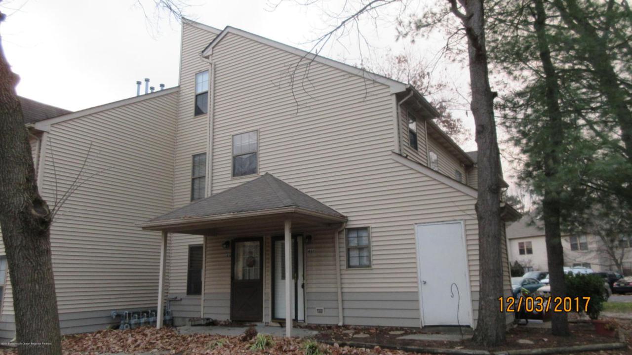 411 Daisy Court - Photo 1