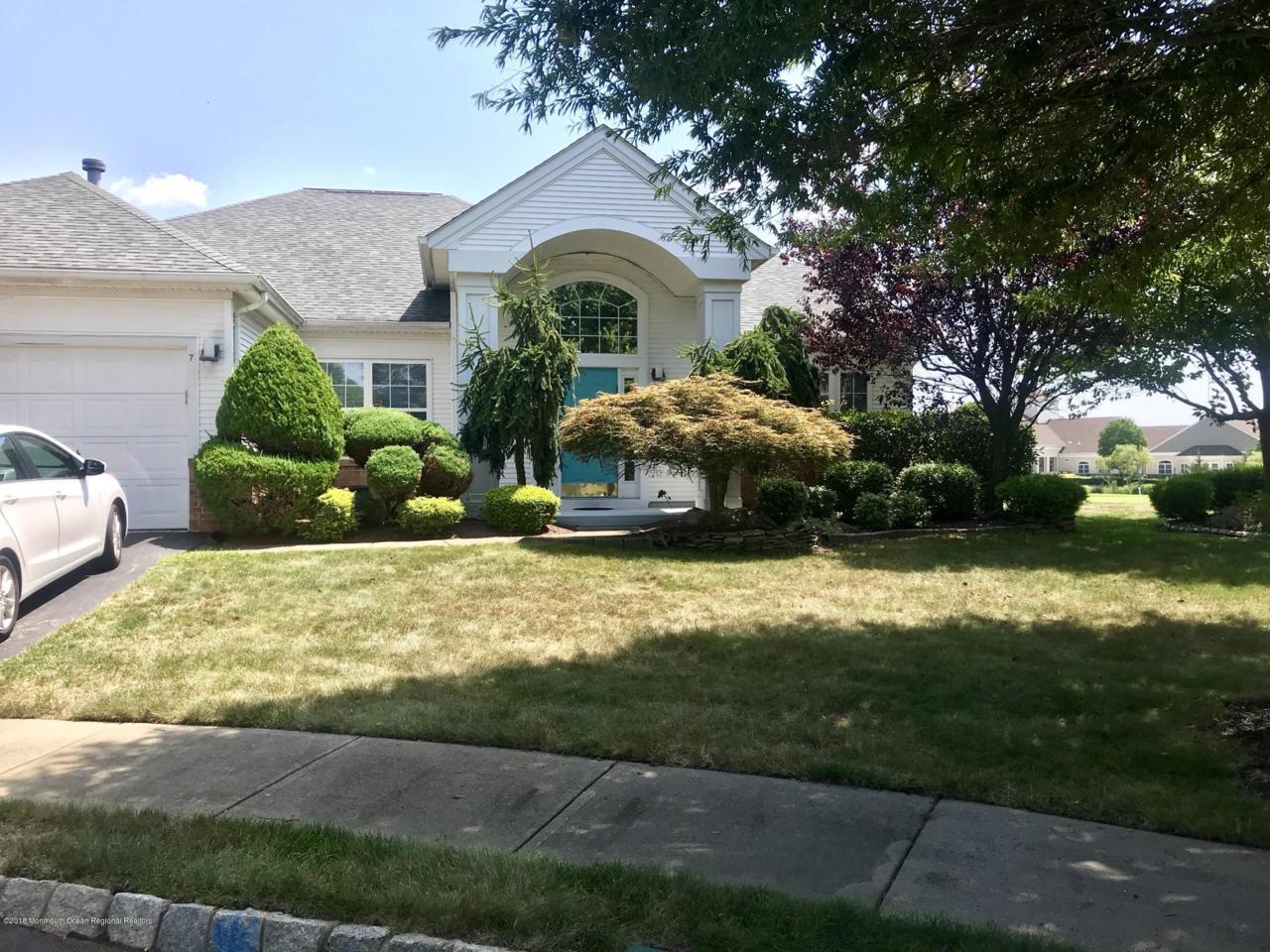 7 High Hill Court - Photo 1