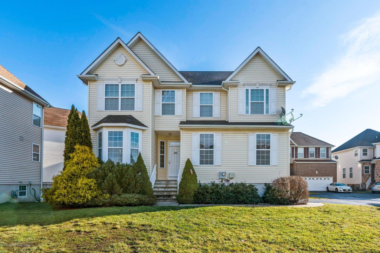 238 Morning Glory Drive - Photo 1