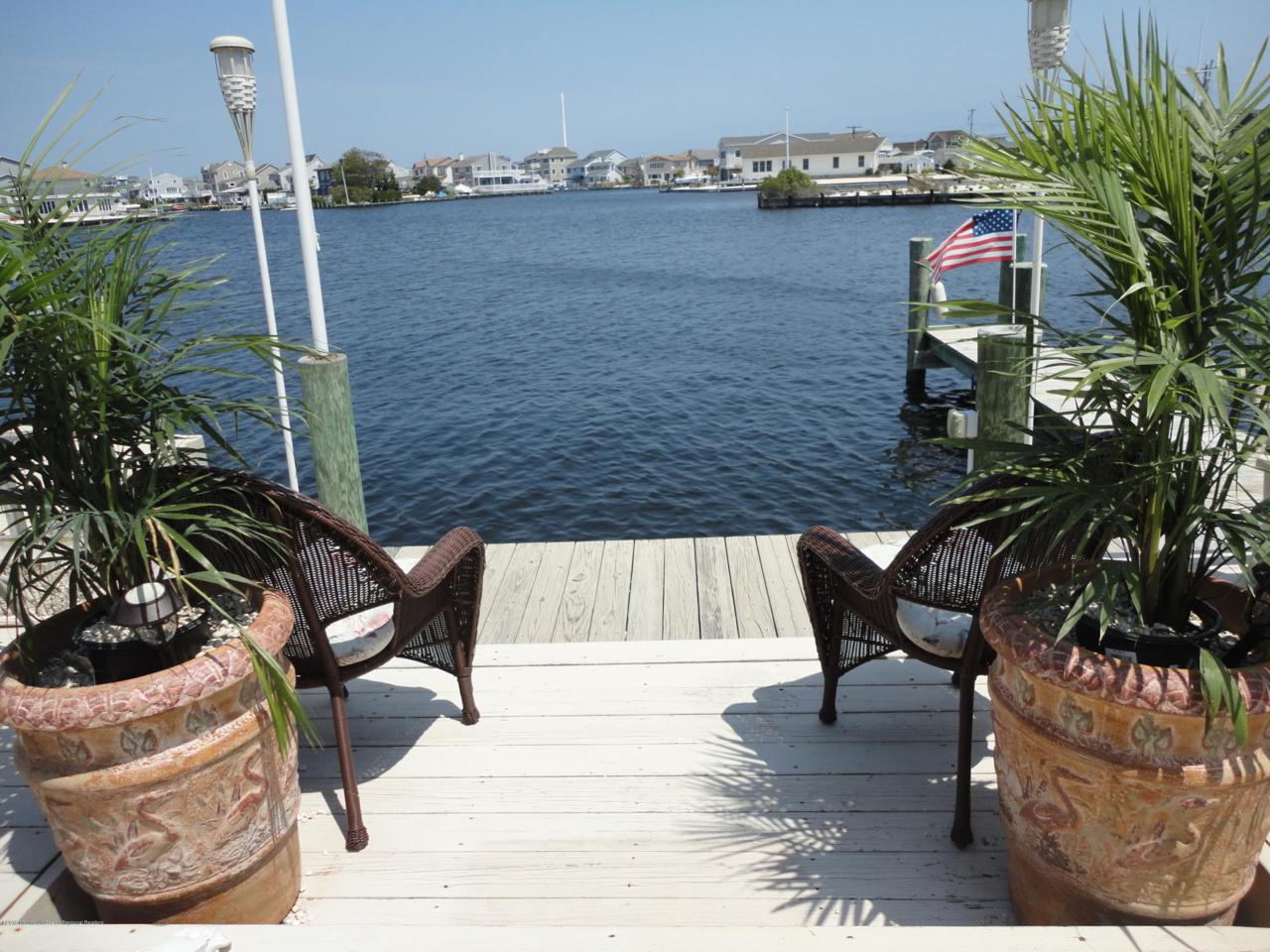 308 Bayview Drive - Photo 1