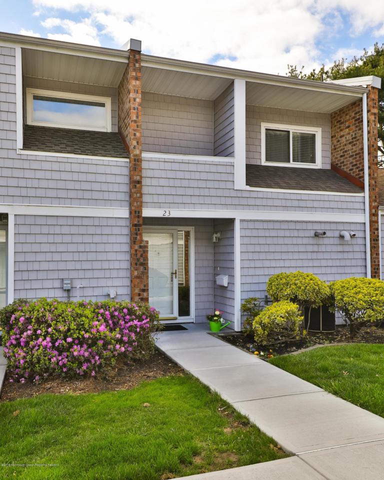 23 Locust Way - Photo 1