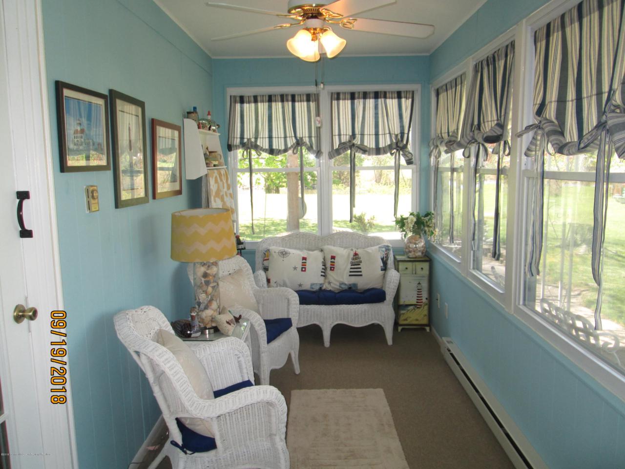 25 Crestwood Parkway - Photo 1