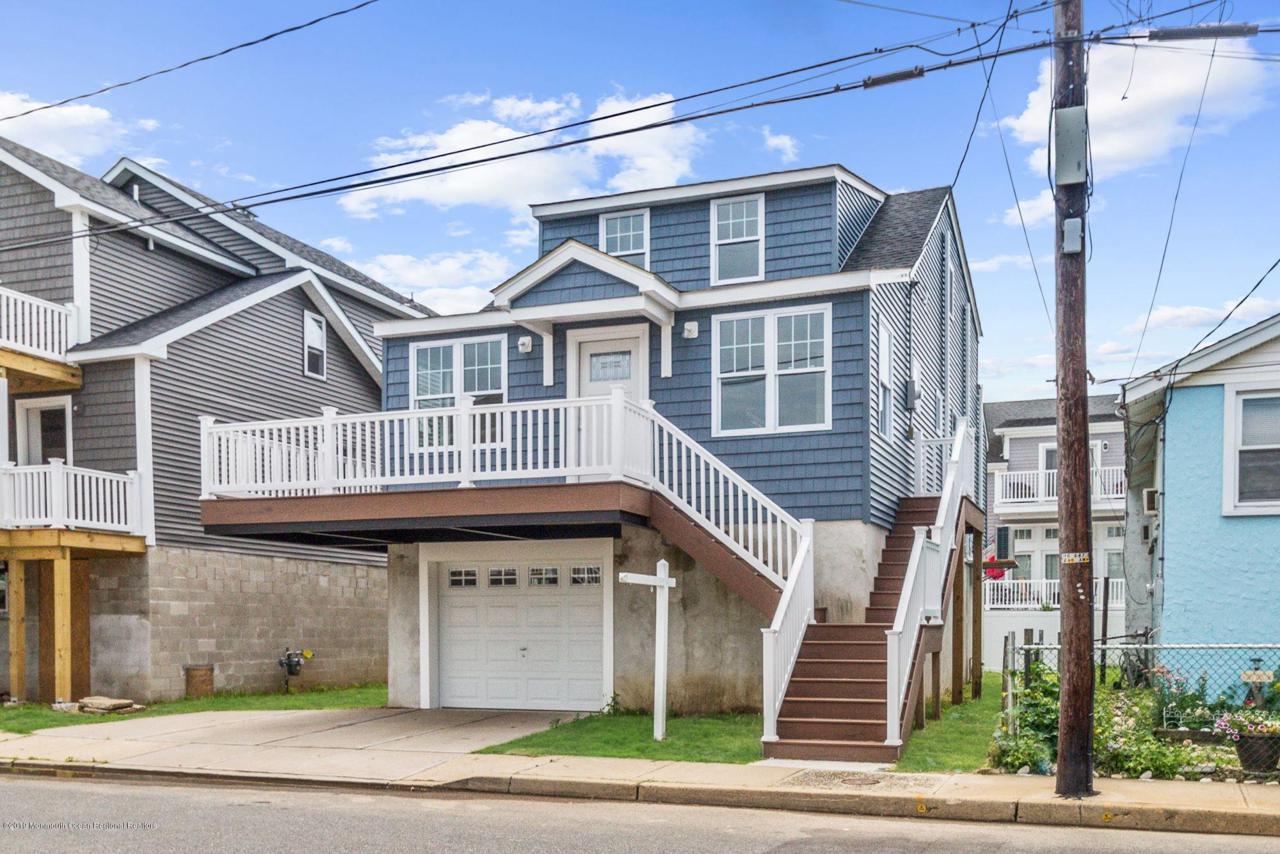 53 Waterwitch Avenue - Photo 1