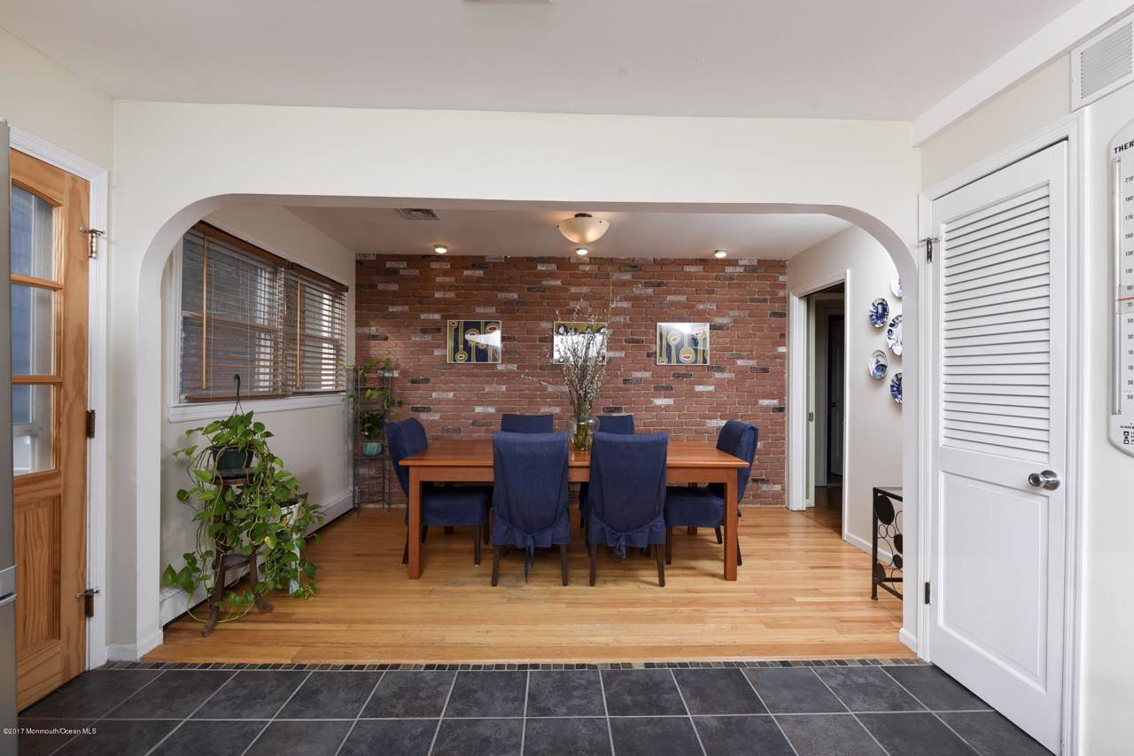 26 Bay Street - Photo 1